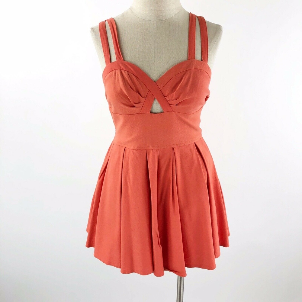 Material Girl Women Keyhole Romper/Playsuit